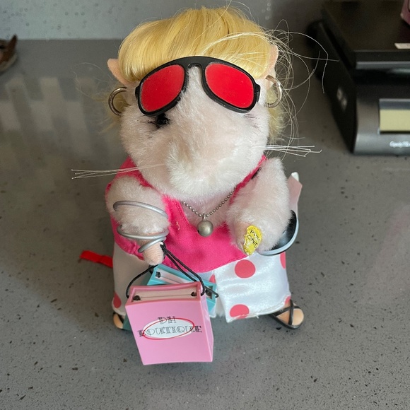 Vintage Macy the Dancing Hamster - Picture 2 of 8